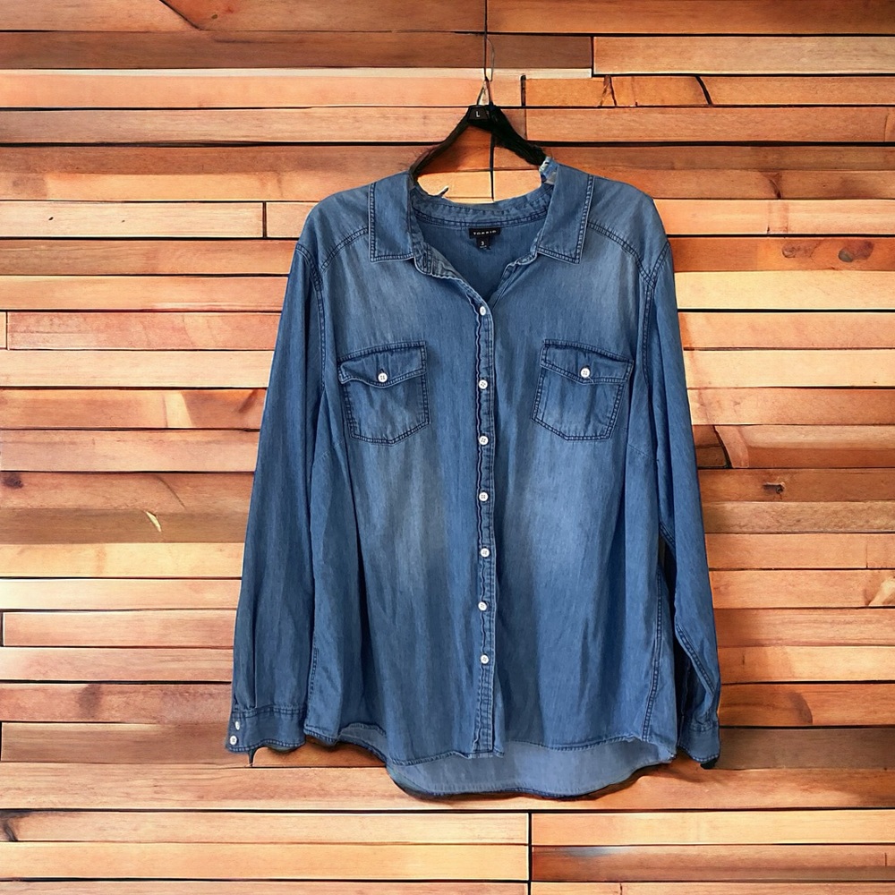 torrid Light Blue Denim Button-Down Shirt - Picture 9 of 9